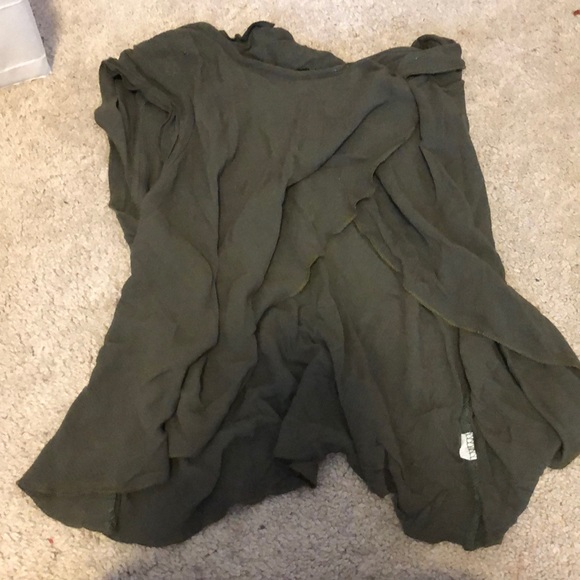 Green cropped top - Picture 1 of 2